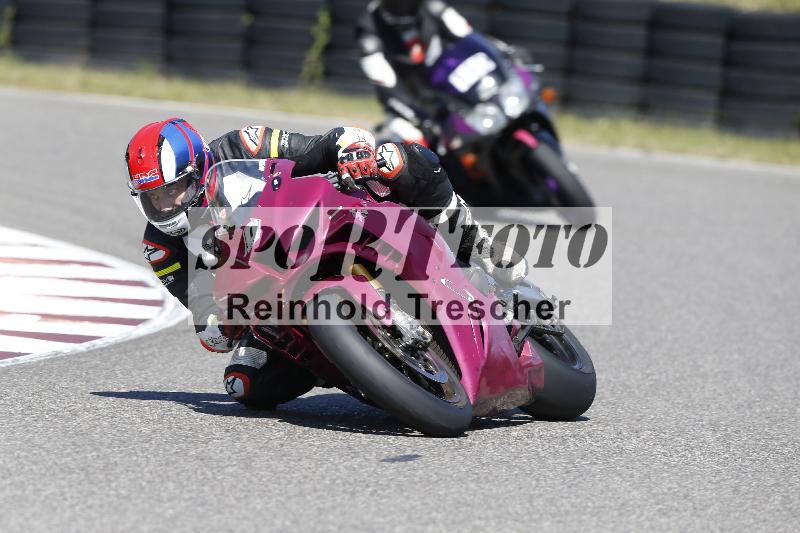 /Archiv-2025/48 25.08.2025 Cornu Master School ADR/rot-rouge/0